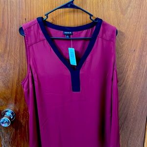 Torrid Burgundy 1x Tank Top, NWT, Great for work.  Polyester.